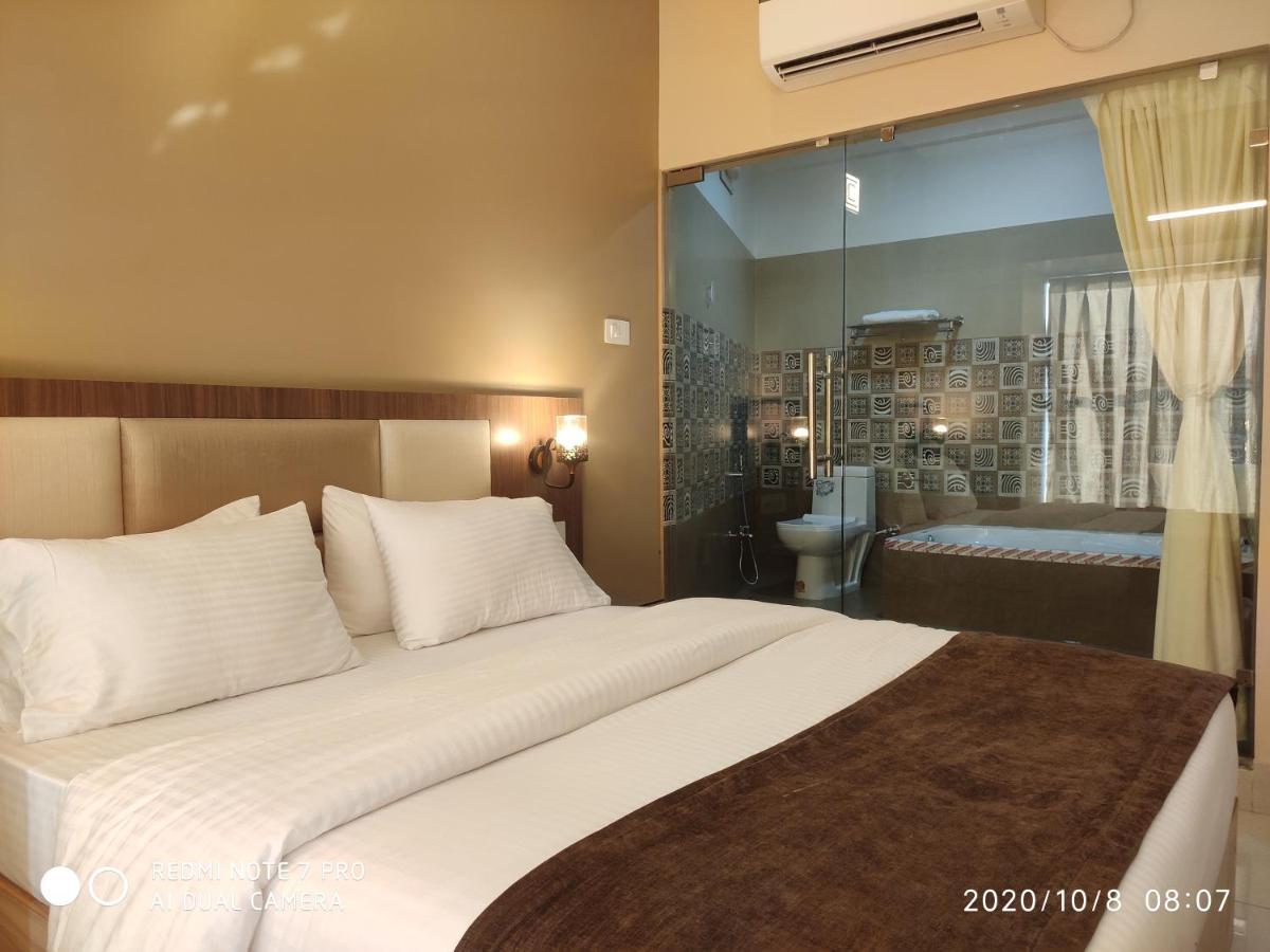 The Pearl Hotel Puri Exterior foto