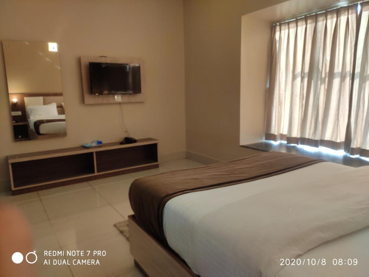 The Pearl Hotel Puri Exterior foto