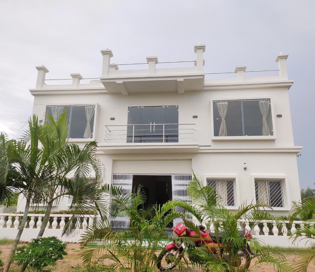 The Pearl Hotel Puri Exterior foto